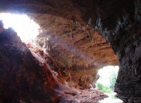 Ecologia e Conservação de cavernas da PARNA - MG